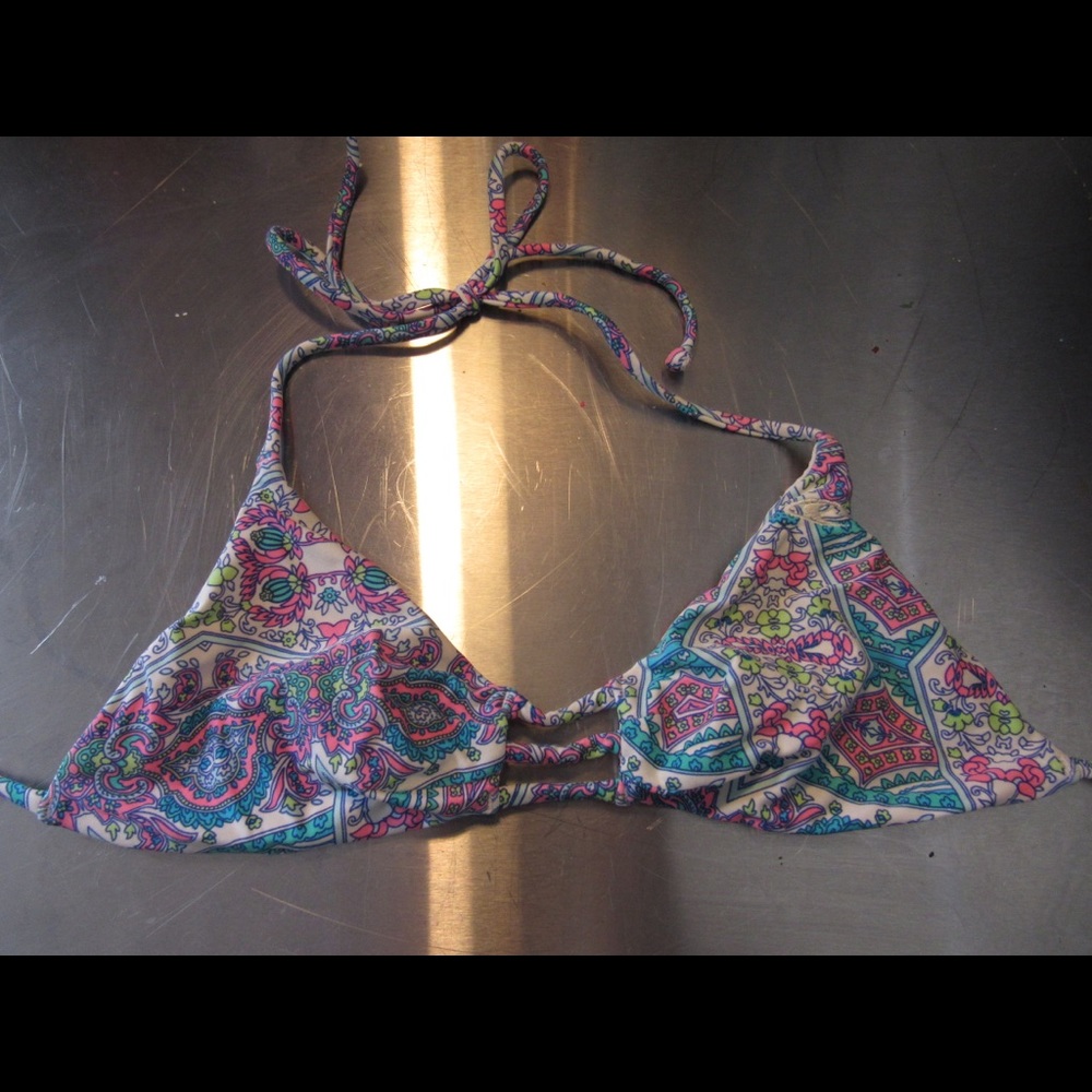 O’Neill floral patterned Halter Bikini Top